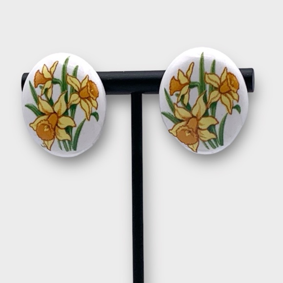 Vintage Ceramic Transfer Yellow Tulip Oval Pierced Earrings - Picture 4 of 10